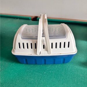 Blue and White Small Pet Carrier